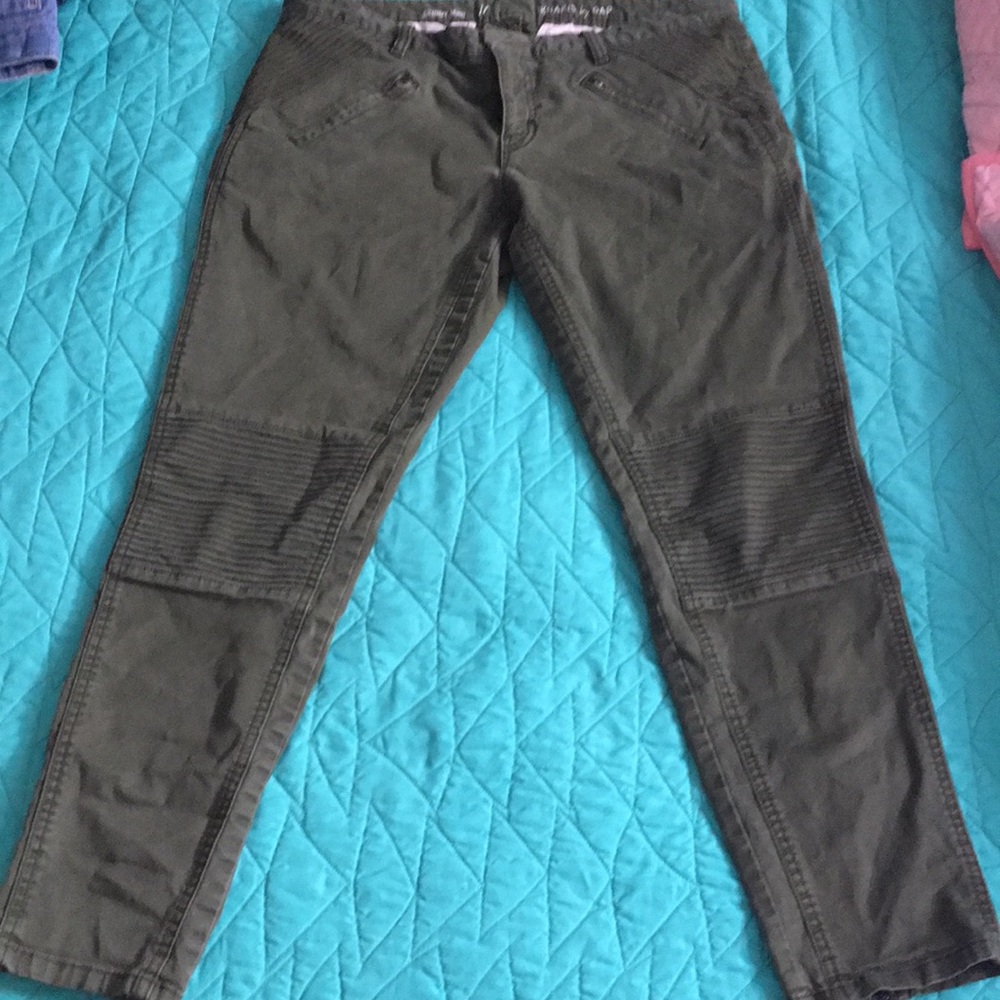 Green khaki pants